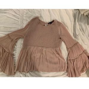 AE Light pink bell bottom sleeve